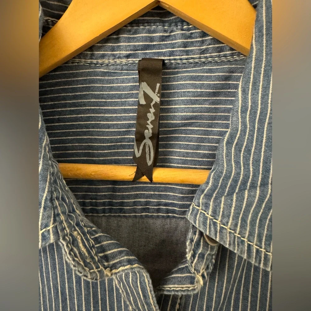 NWT Seven7 Striped Button Down Shirt 100% Cotton Medium - Picture 2 of 11